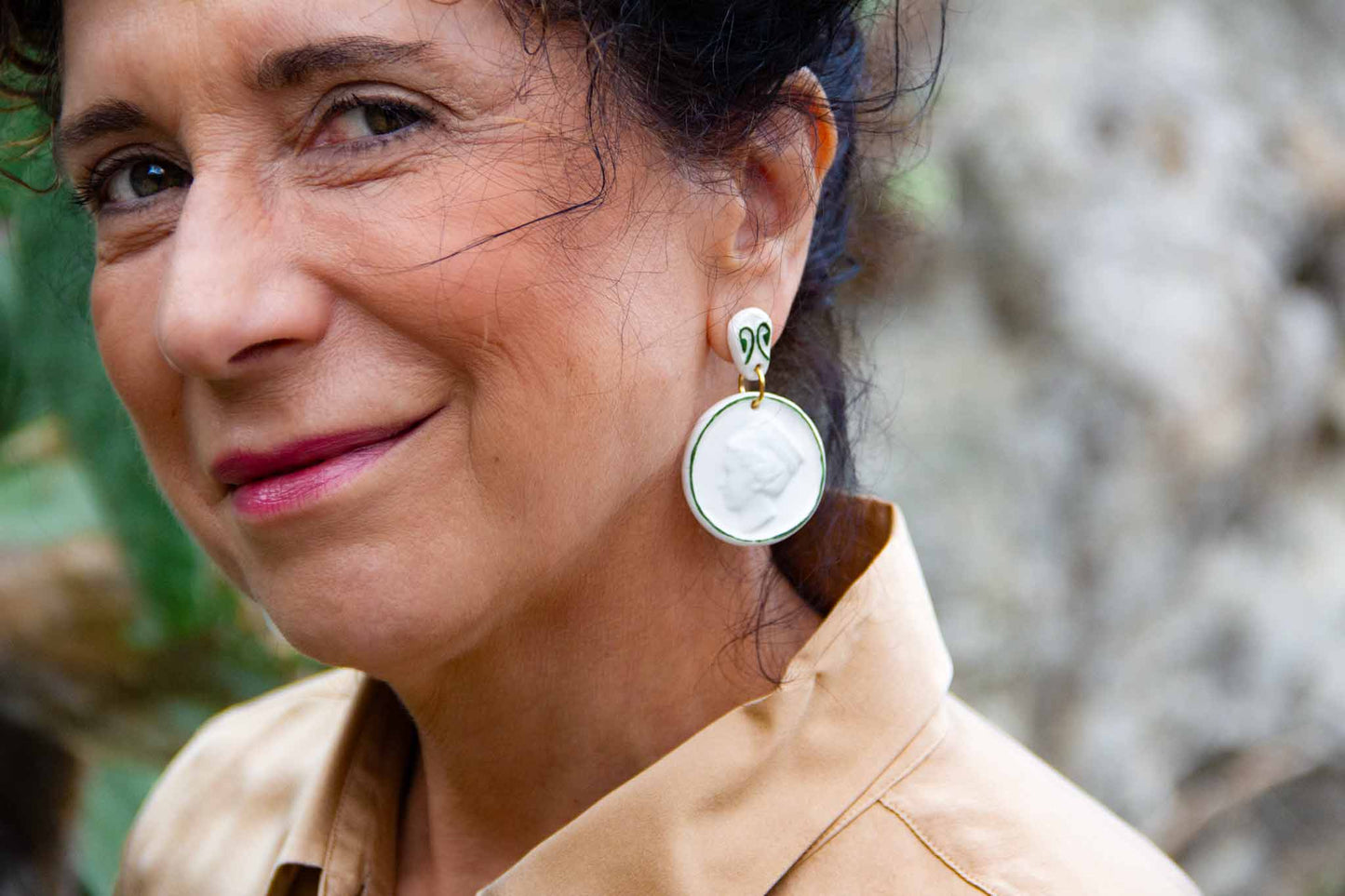 Verde | CIBELES | Pendientes artesanales de porcelana hechos a mano en Madrid Balarmú